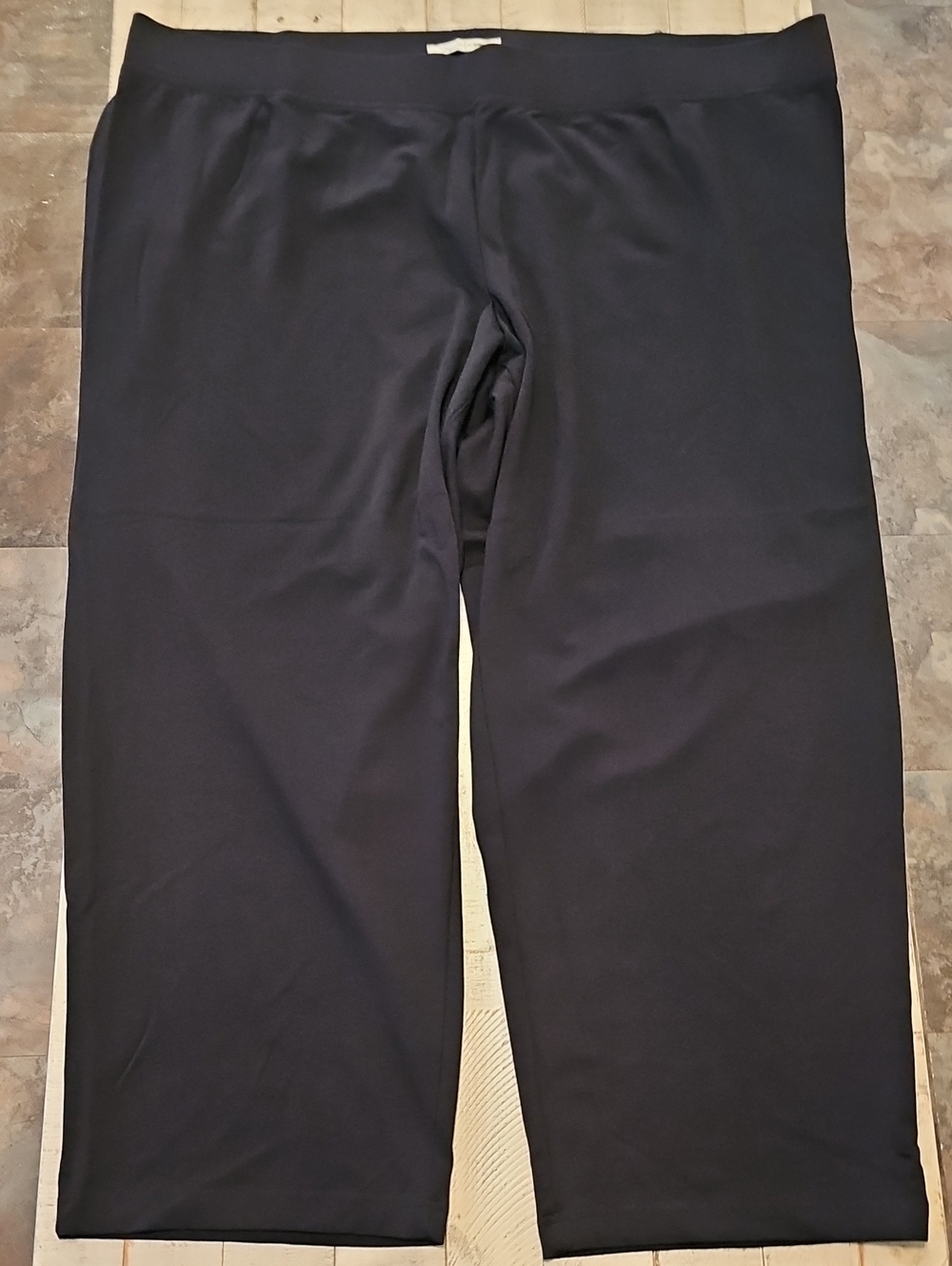 Soft By Avenue Black Pull-on Pants 🌸 Like New
